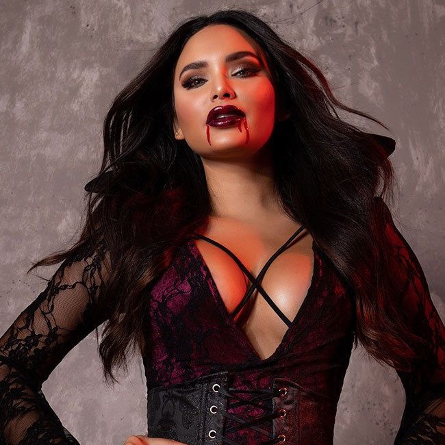 alluring sexy vampire costume