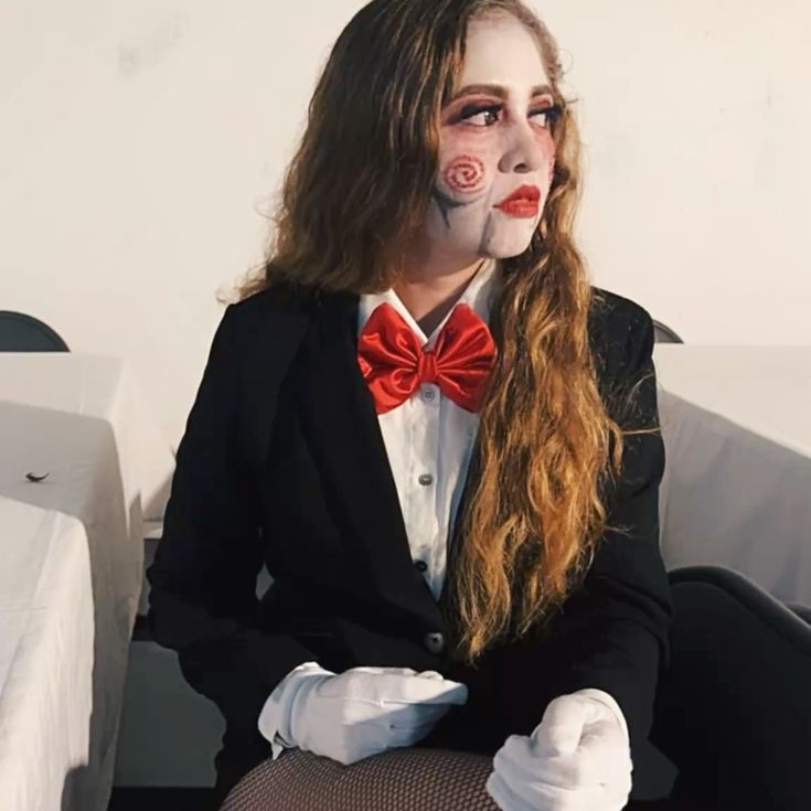 saw costume