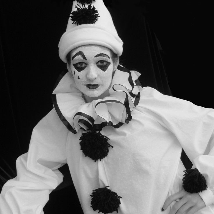 pierrot clown costume