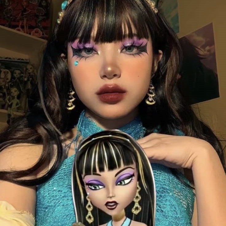 cleo de nile costume