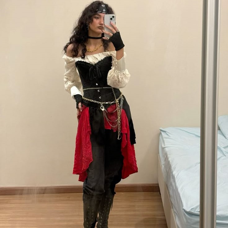 womens pirate costume