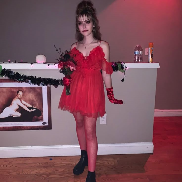 lydia costume