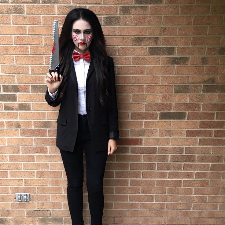 saw costume
