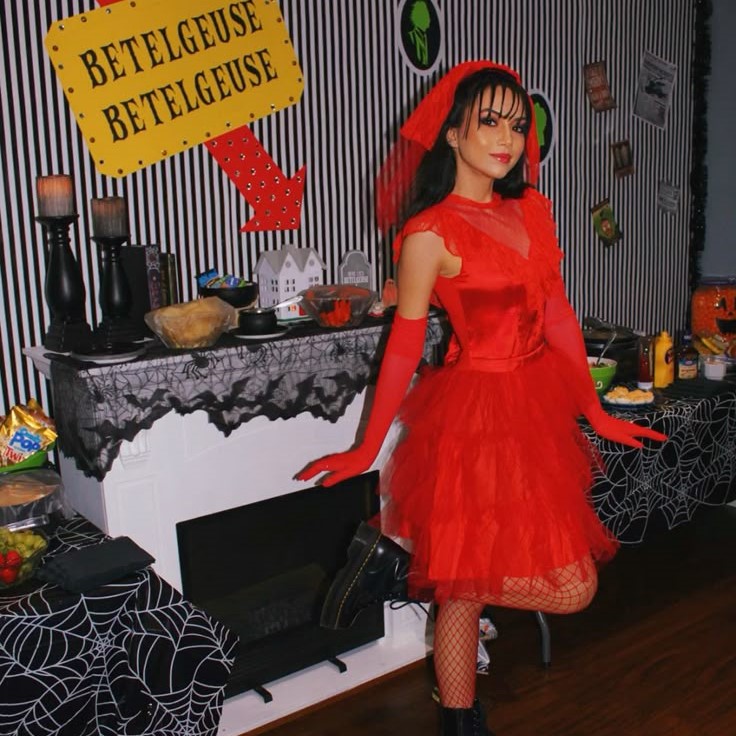 lydia costume