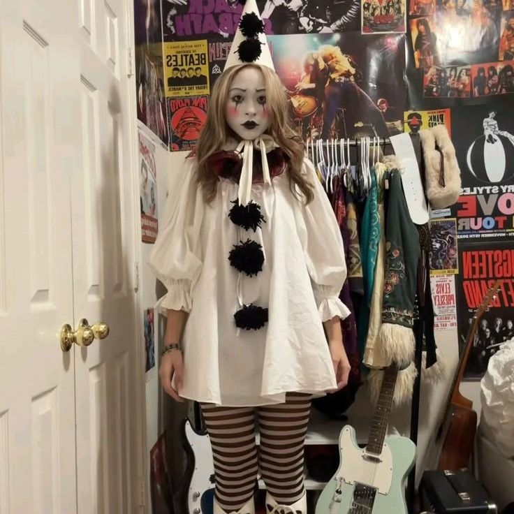 pierrot clown costume
