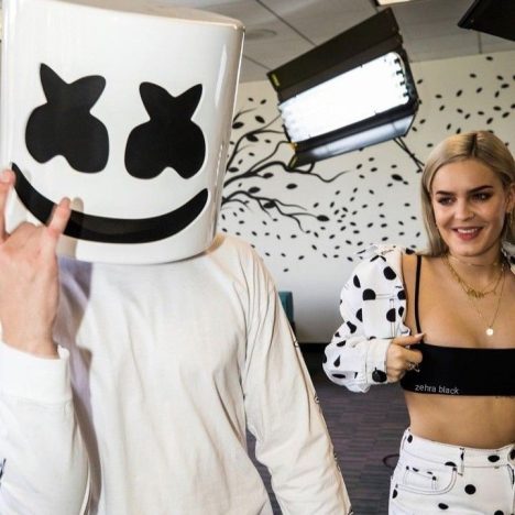 marshmello costume