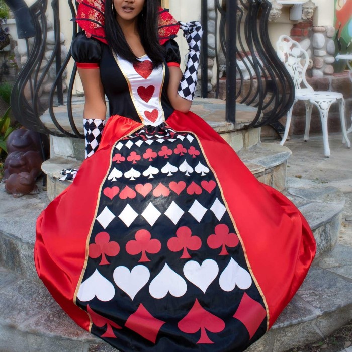 queen of hearts halloween costume