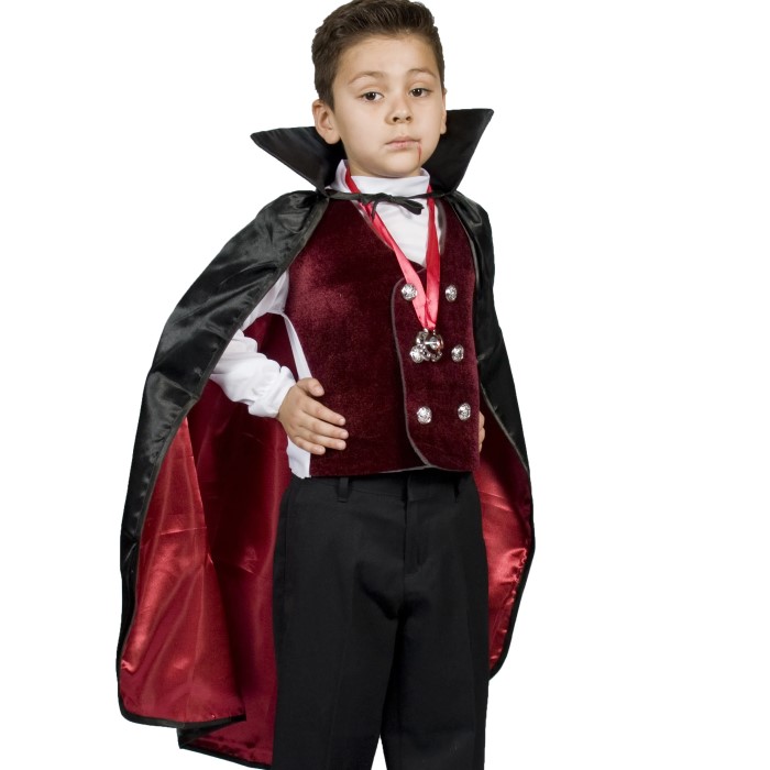 kids vampire costume