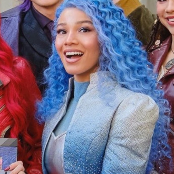 chloe charming costume