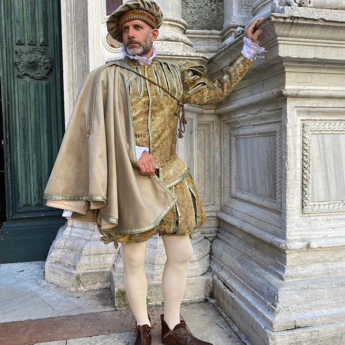 mens renaissance costume