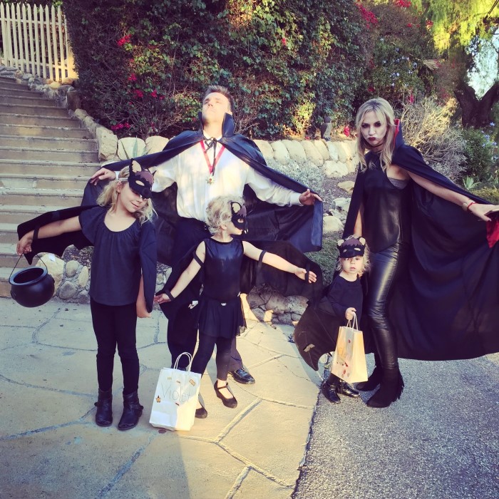 family costume ideas for 5