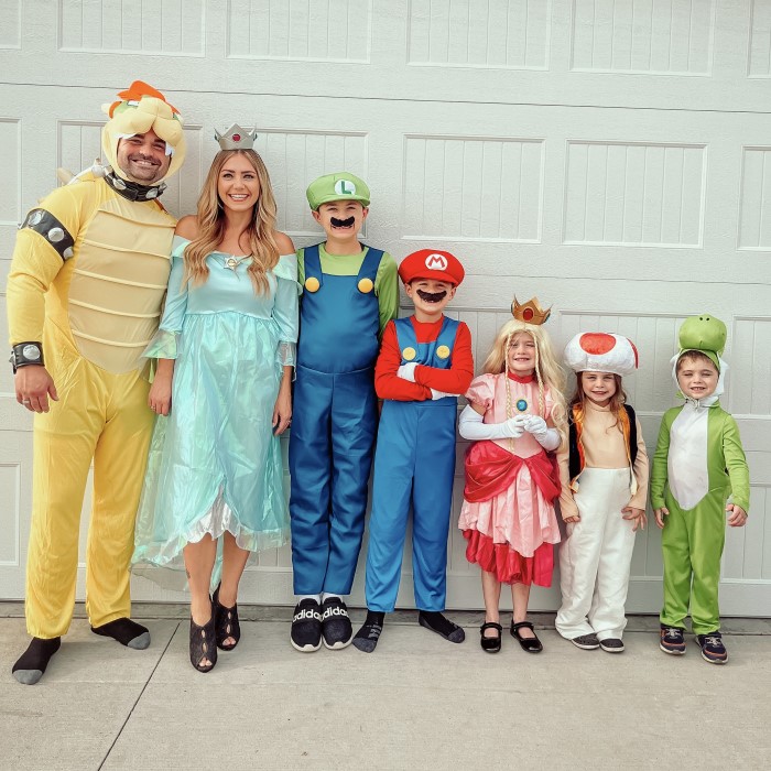 family halloween costumes