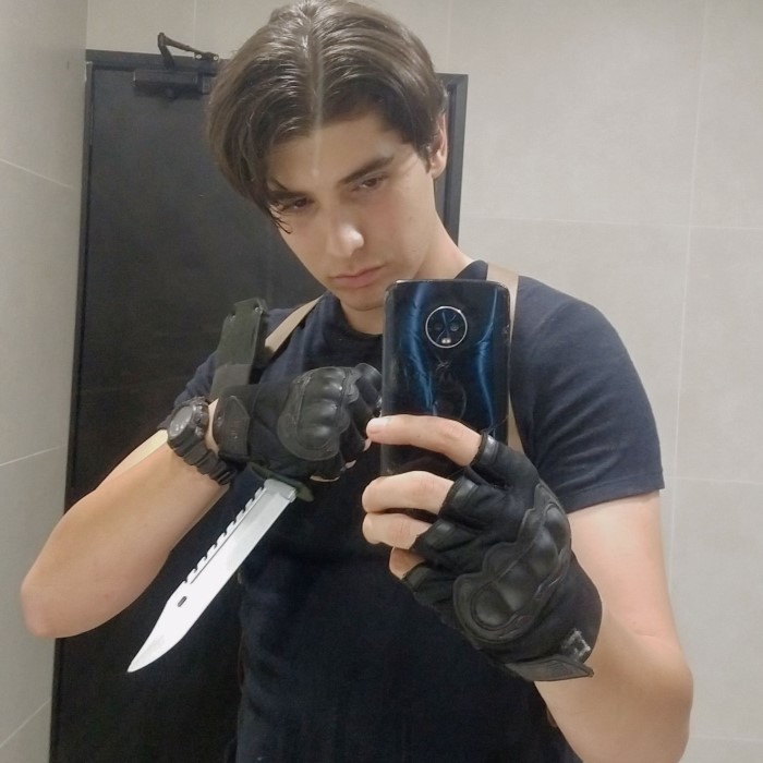 leon kennedy cosplay