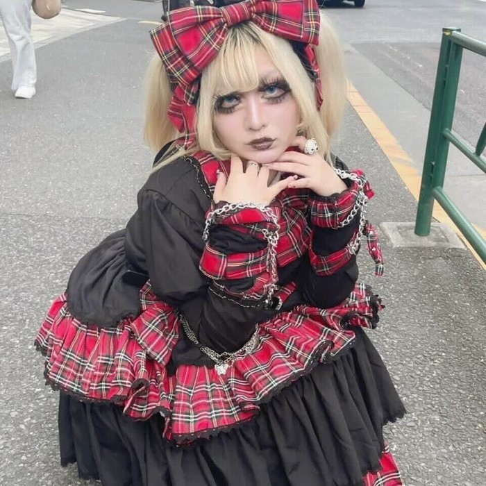 cosplay dress to impress