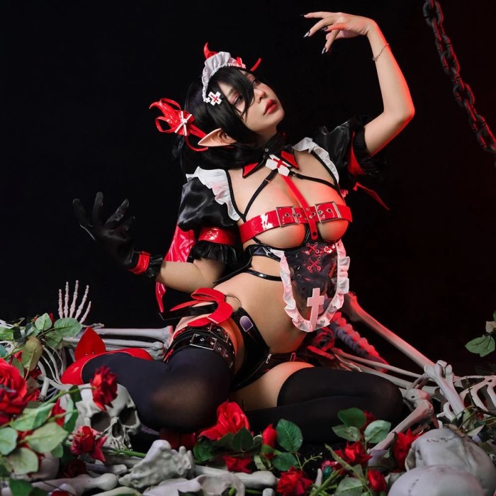 succubus cosplay