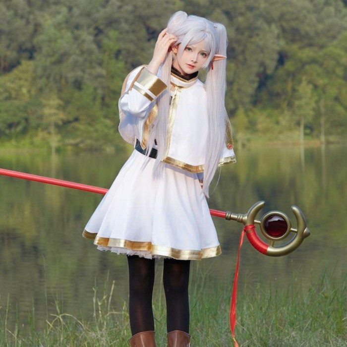 frieren cosplay