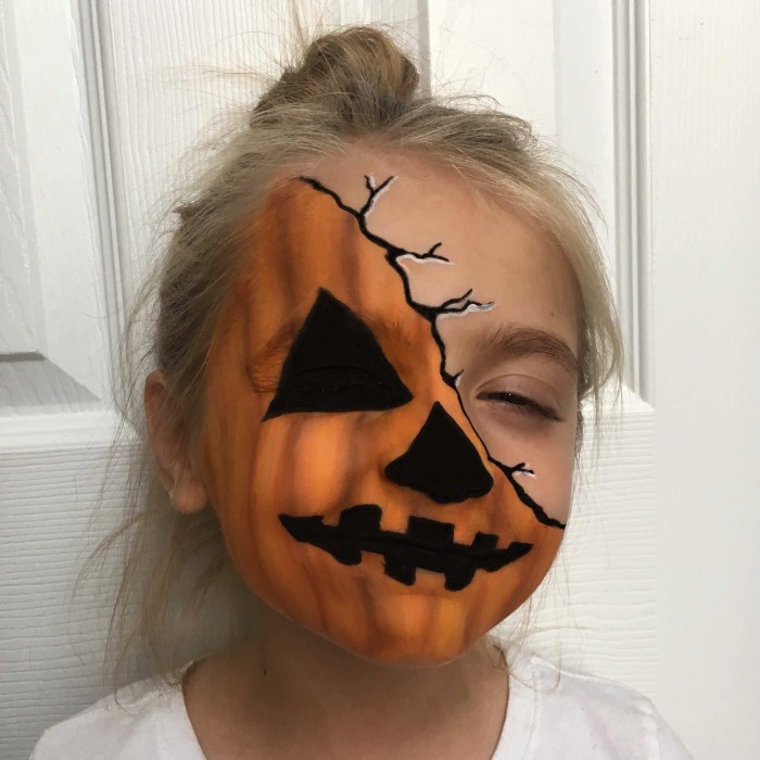 easy face paint for halloween
