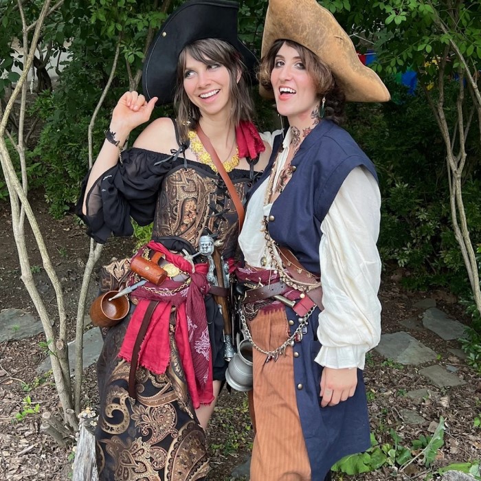 renaissance fair costume ideas