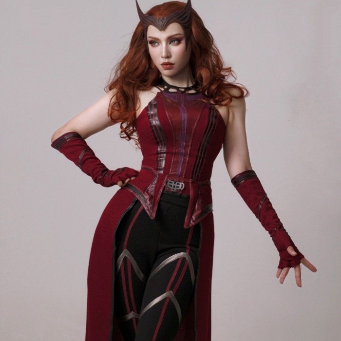 scarlet witch cosplay