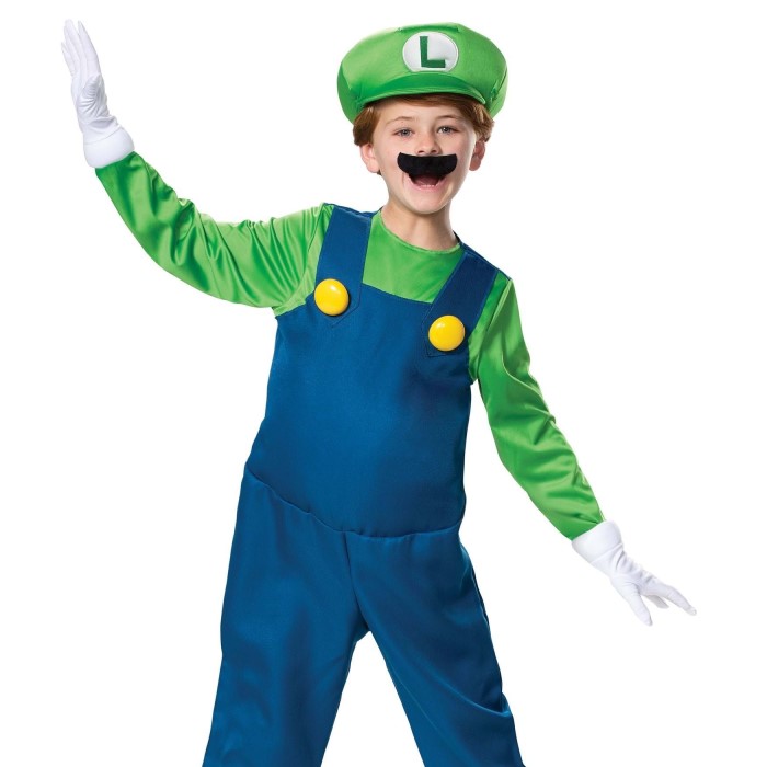 luigi cosplay