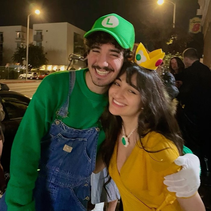luigi cosplay