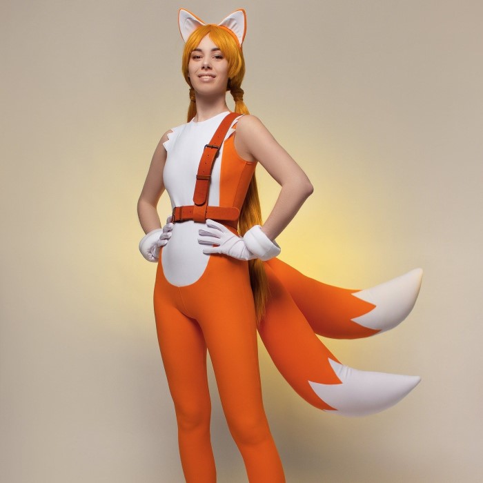 tails cosplay