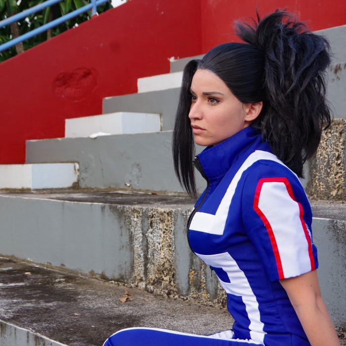 momo yaoyorozu cosplay