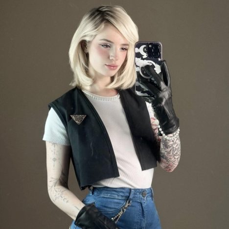 android 18 cosplay