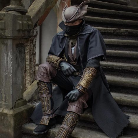 bloodborne hunter cosplay