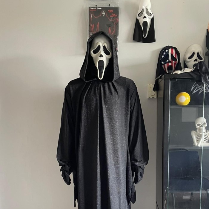 ghostface cosplay