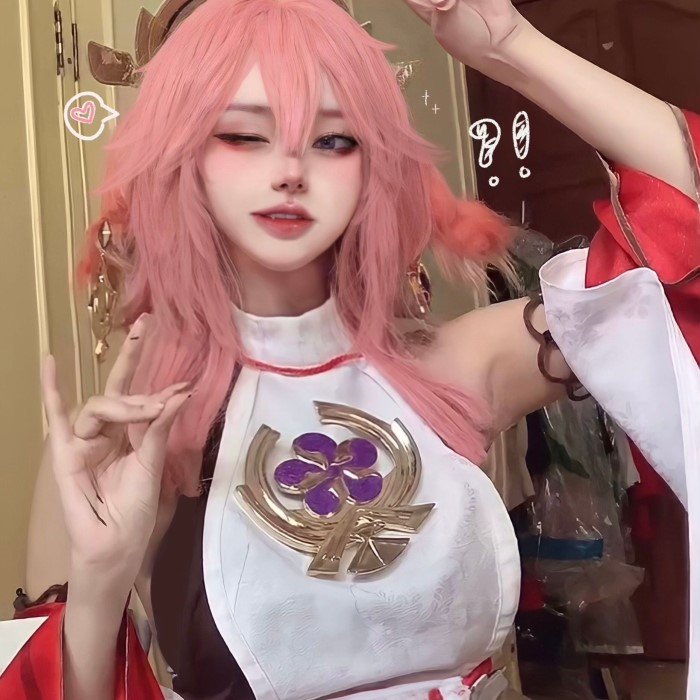 yae miko cosplay