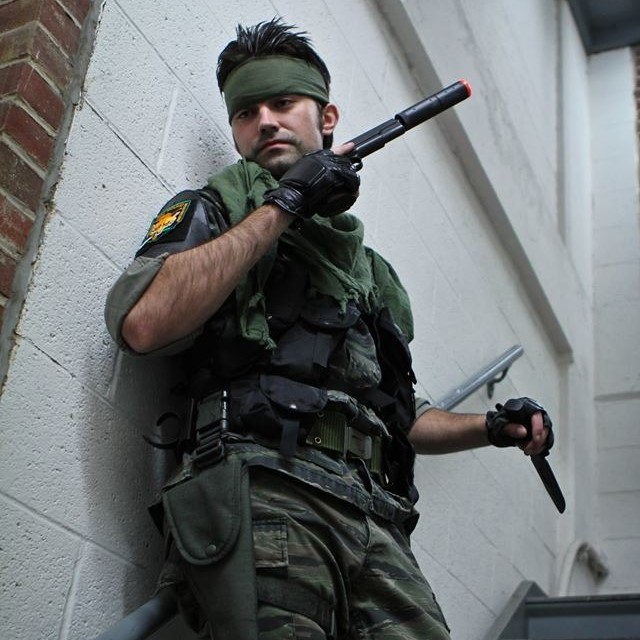 solid snake cosplay