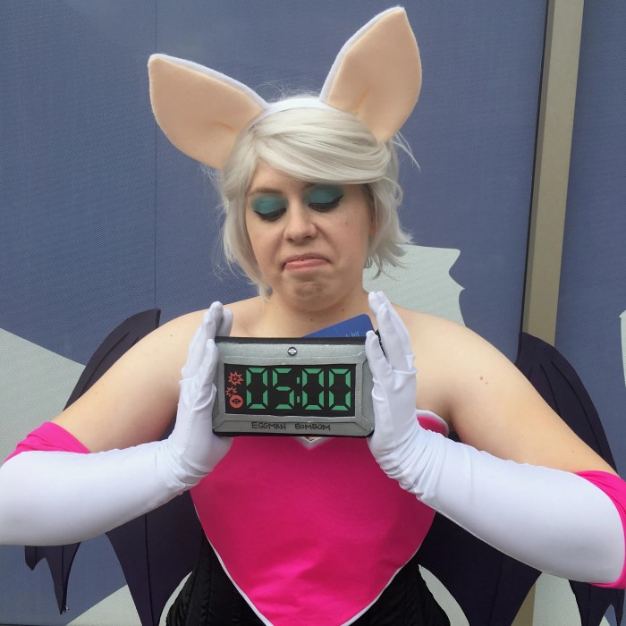rouge the bat cosplay