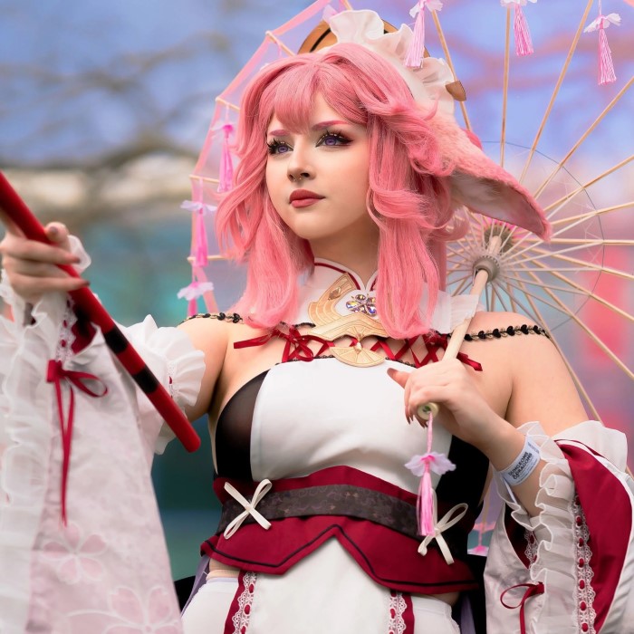 yae miko cosplay