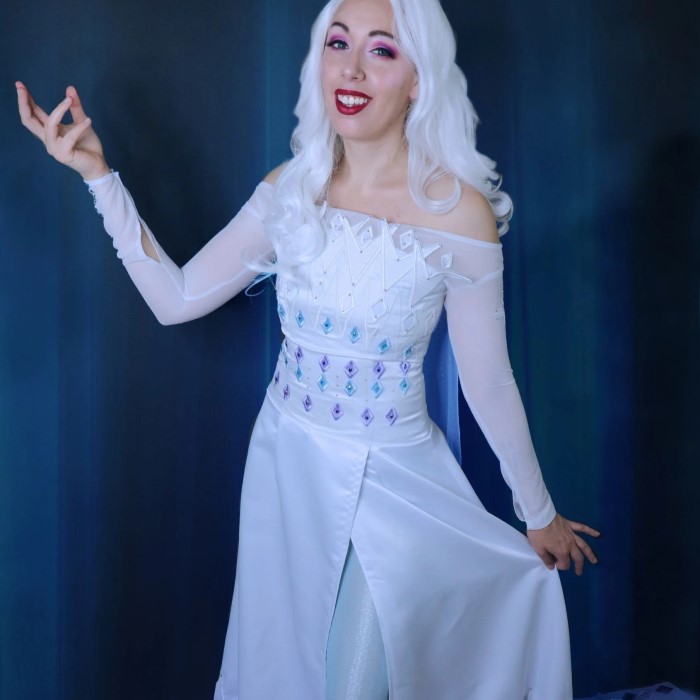 elsa cosplay