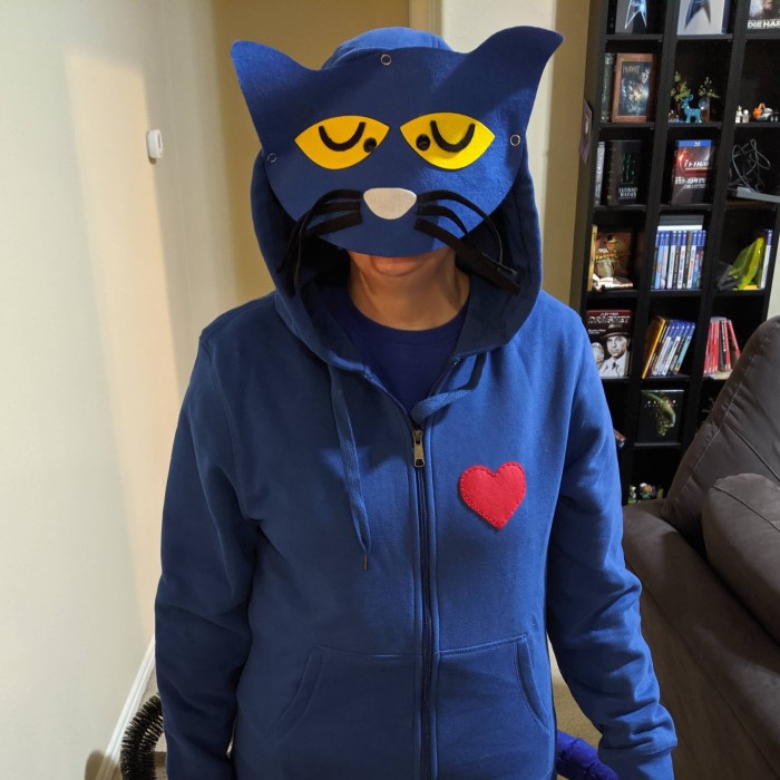 pete the cat costume