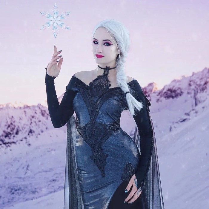 elsa cosplay