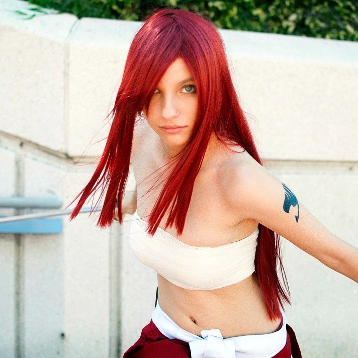 erza scarlet cosplay