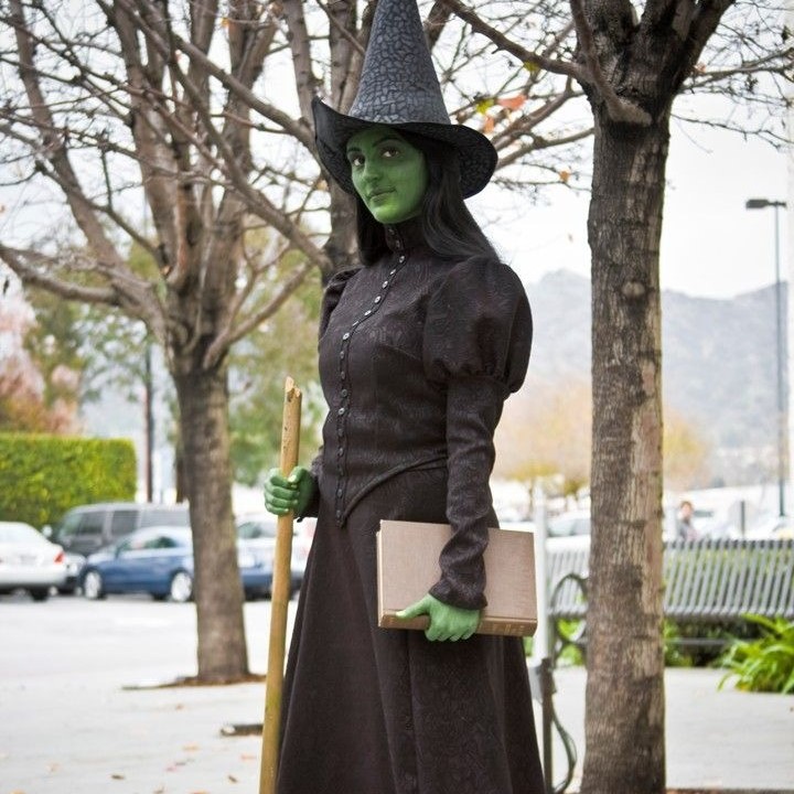 elphaba cosplay