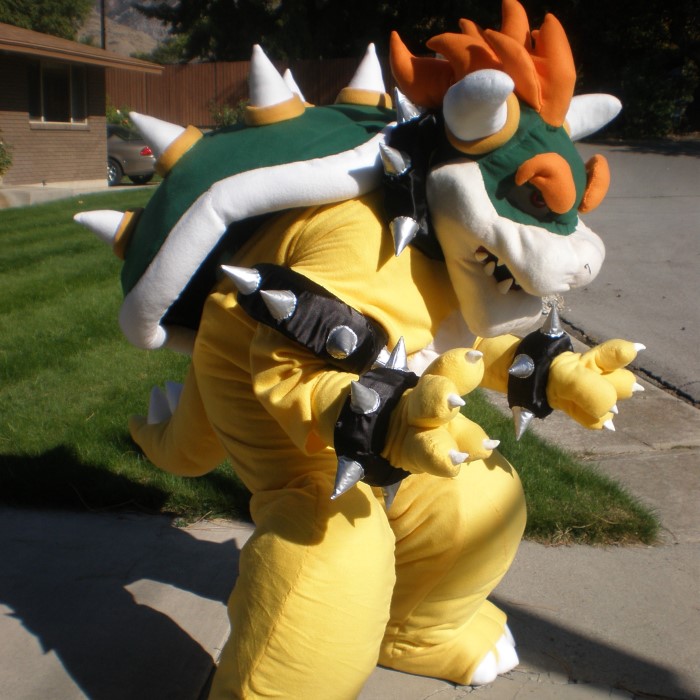 bowser cosplay