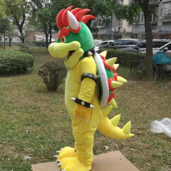 bowser cosplay