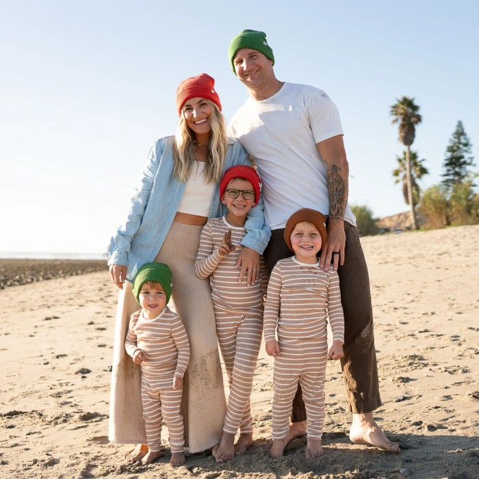 christmas photoshoot outfit ideas