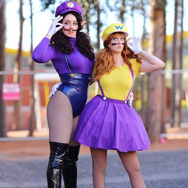 waluigi cosplay