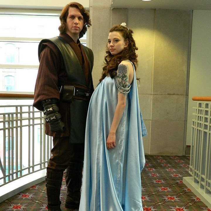 pregnant cosplay
