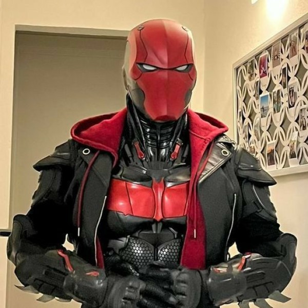 red hood cosplay