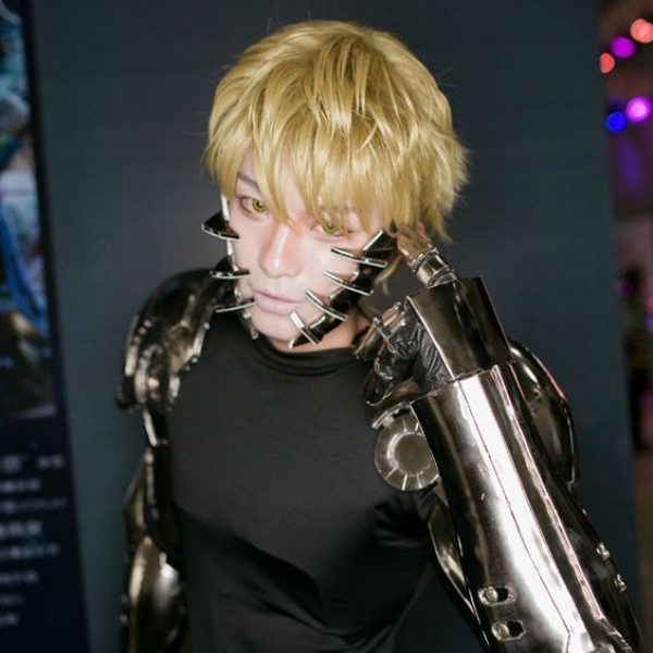genos cosplay