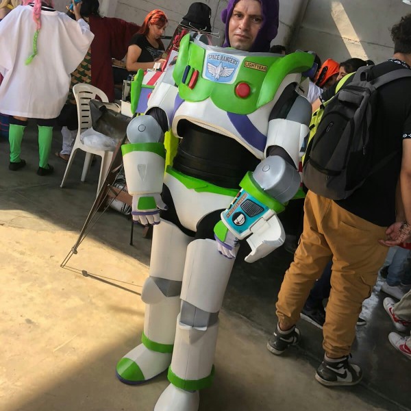 buzz lightyear cosplay