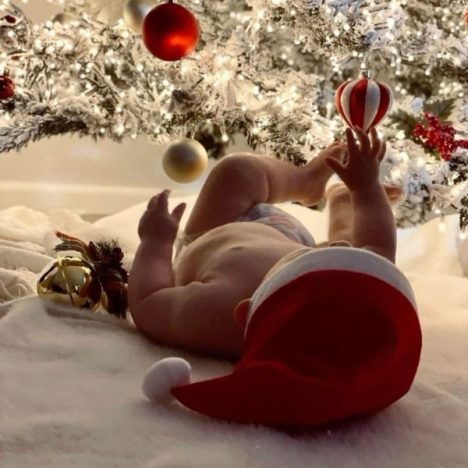 baby’s first christmas outfit