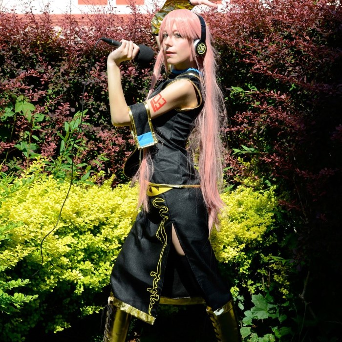 megurine luka cosplay