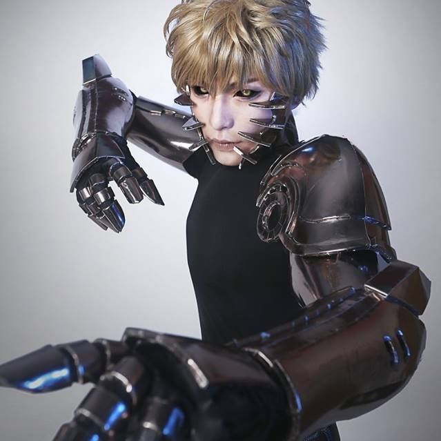 genos cosplay